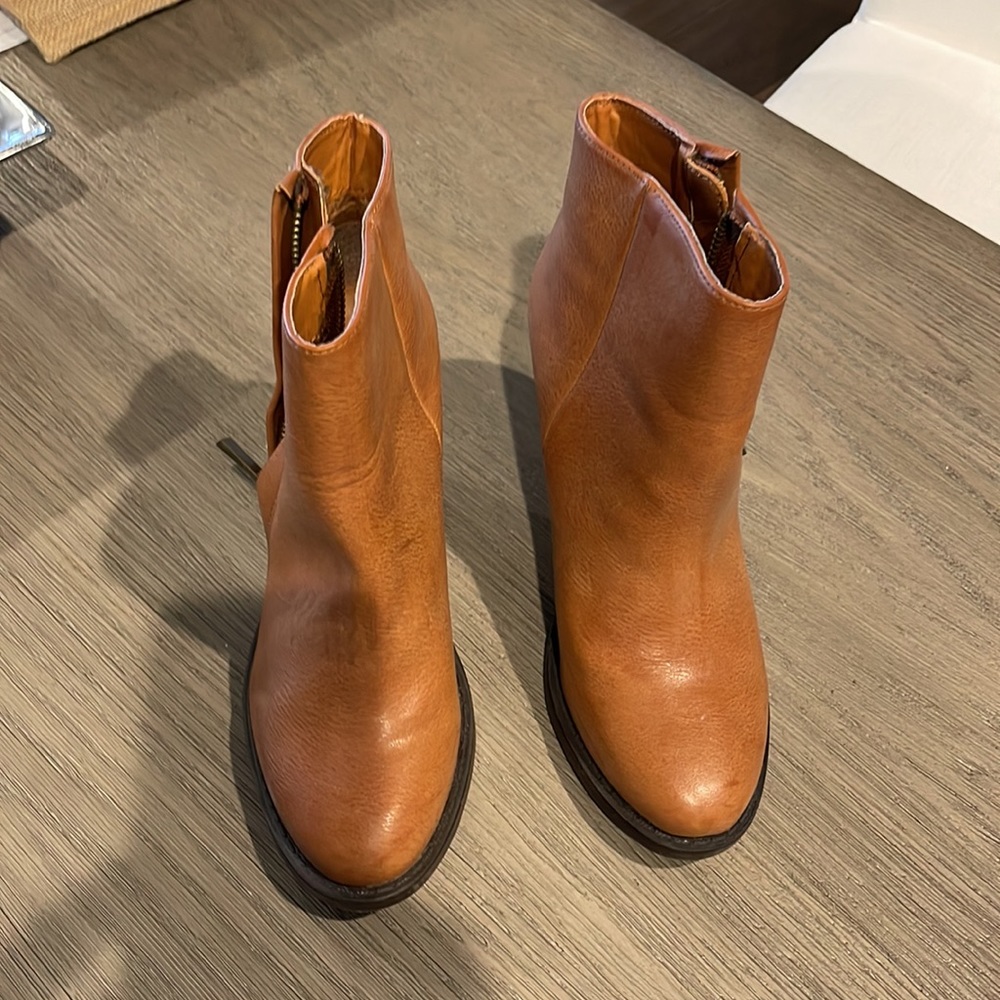 Booties - Picture 3 of 7